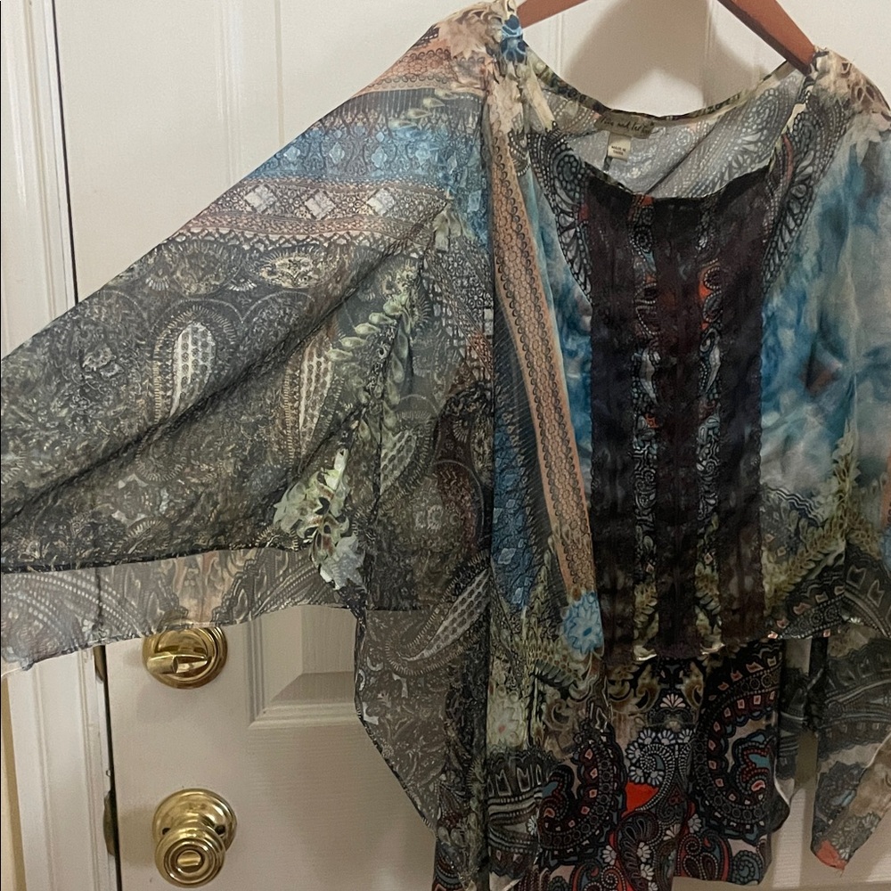 Live and Let Live Artistic Patterned Blouse